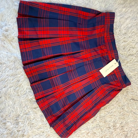 Pleated Skirt 💕 NEW - Picture 1 of 9